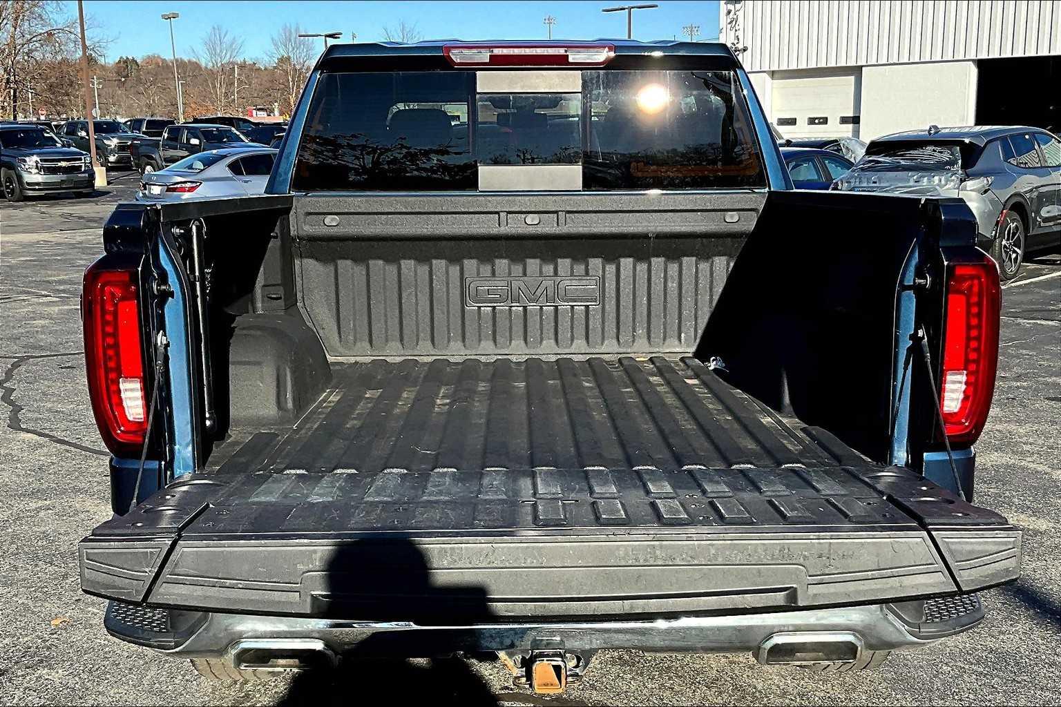 2021 GMC Sierra 1500 SLT 4WD Crew Cab 147 - Photo 30