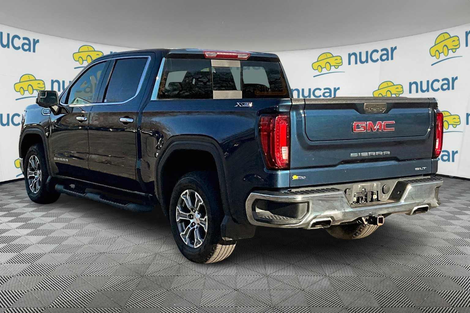 2021 GMC Sierra 1500 SLT 4WD Crew Cab 147 - Photo 4