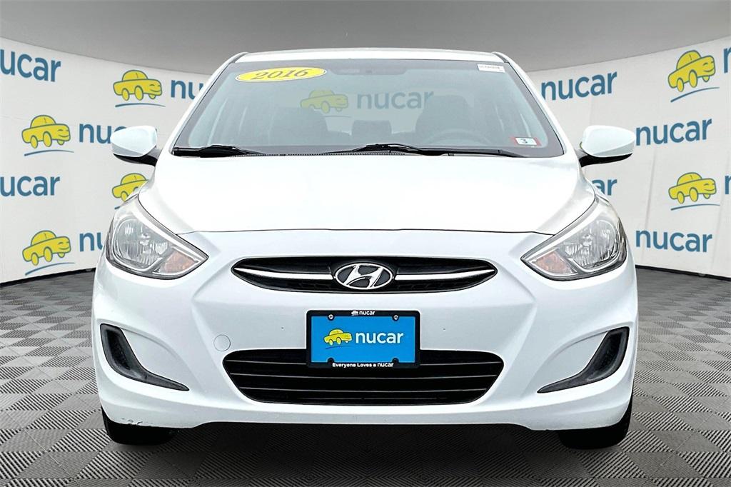 2016 Hyundai Accent SE - Photo 2