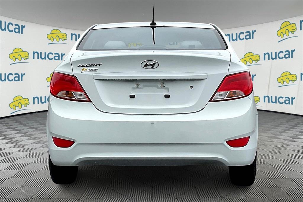 2016 Hyundai Accent SE - Photo 5