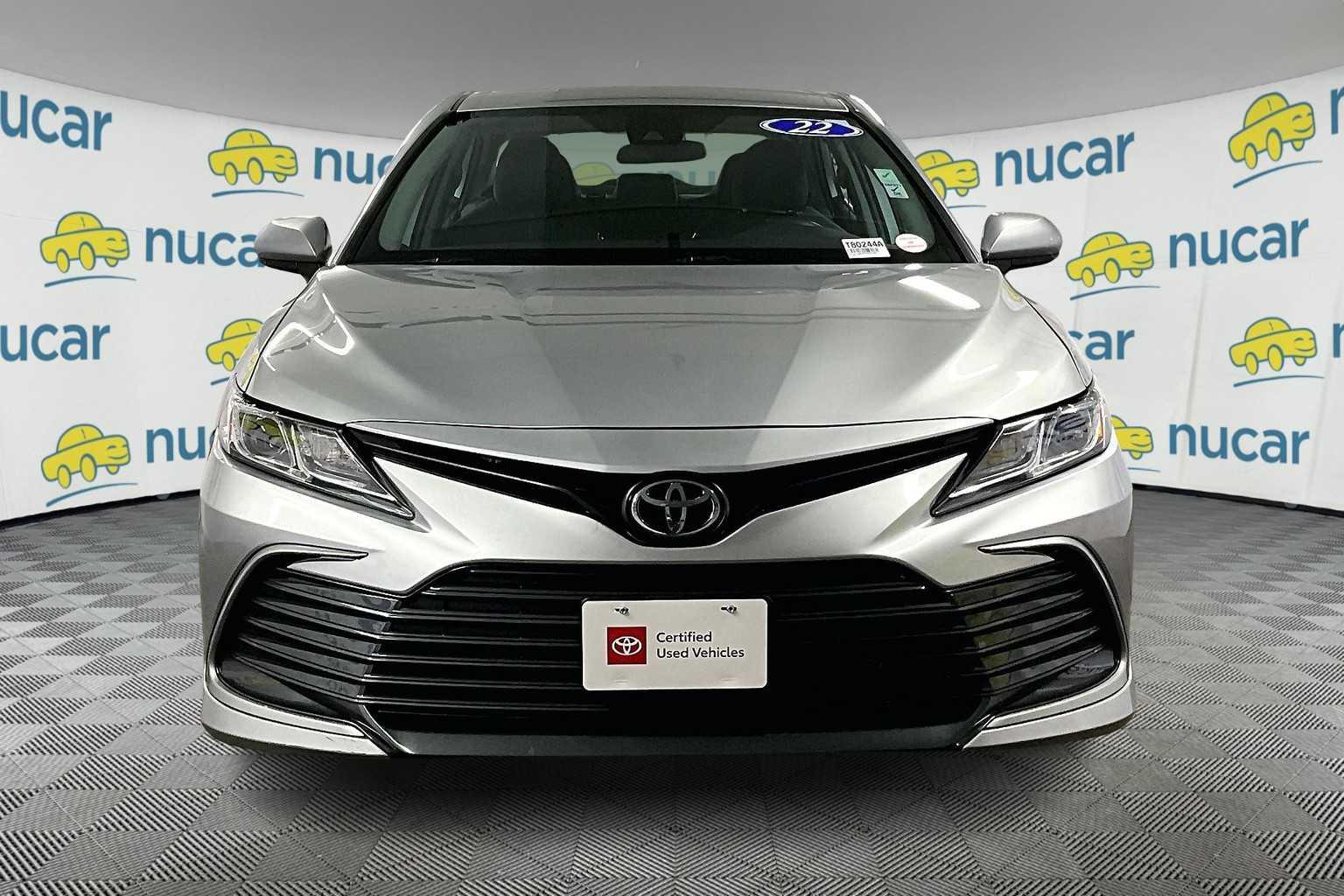 2022 Toyota Camry LE - Photo 2