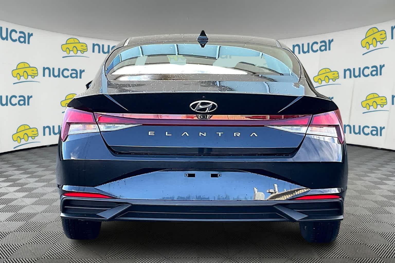 2023 Hyundai Elantra SEL - Photo 5