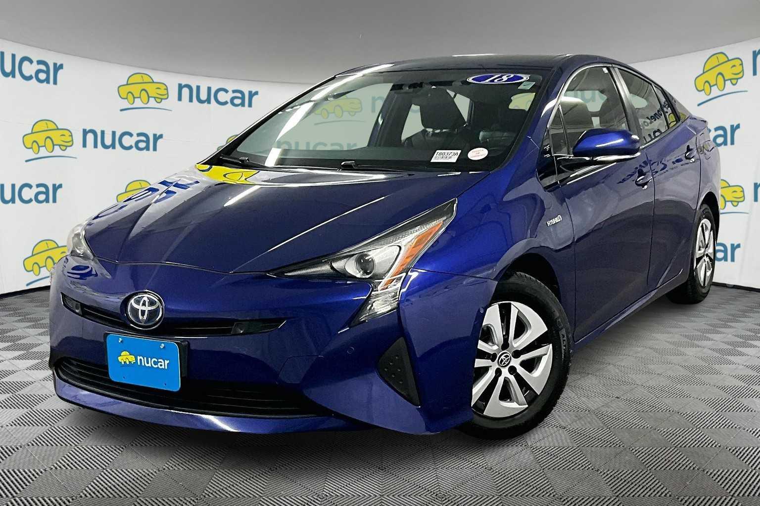 2018 Toyota Prius Three - Photo 3