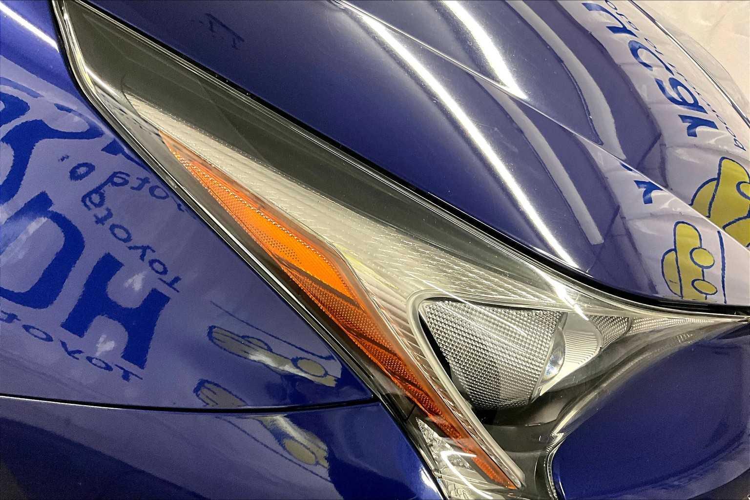 2018 Toyota Prius Three - Photo 31