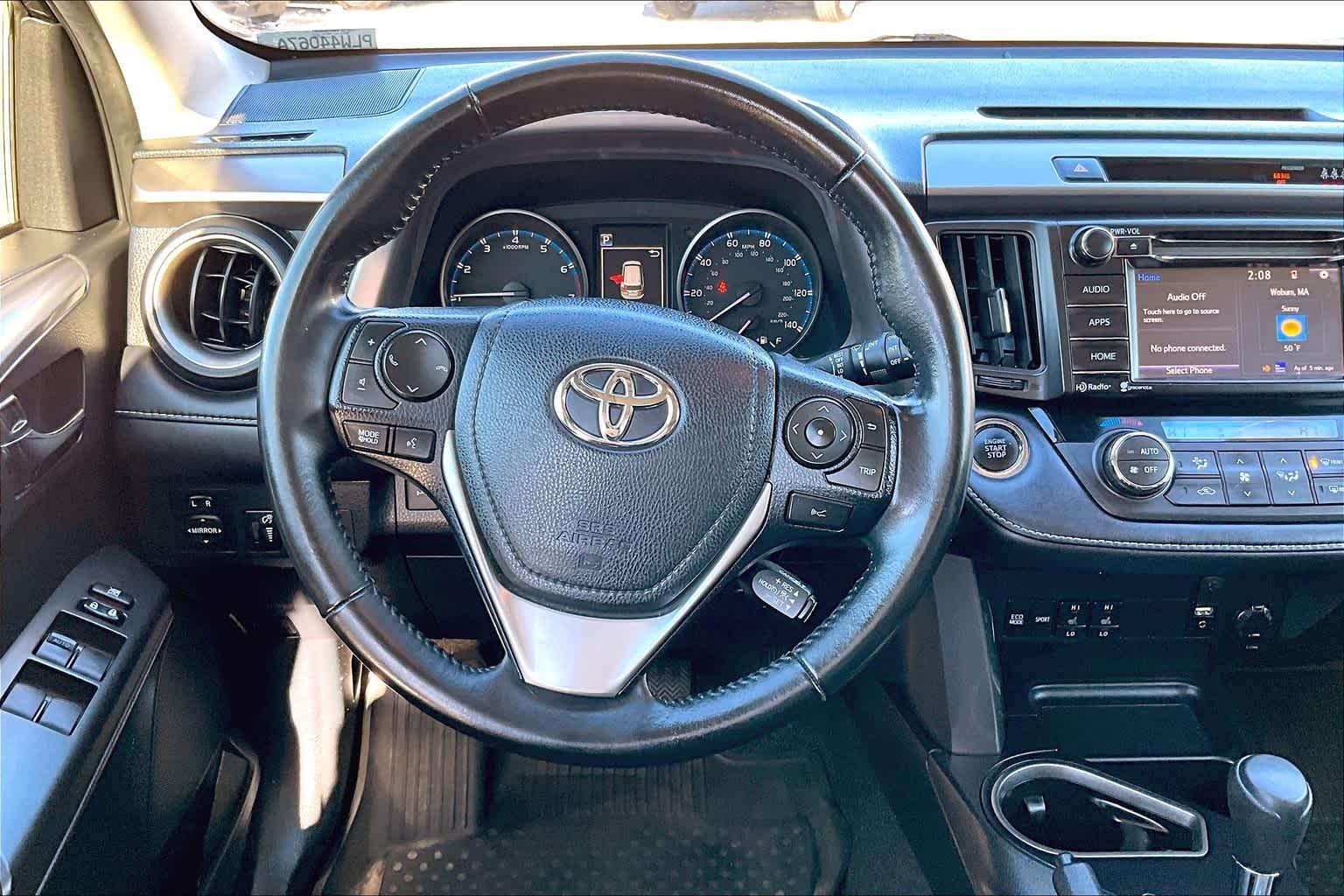 2018 Toyota RAV4 XLE - Photo 17