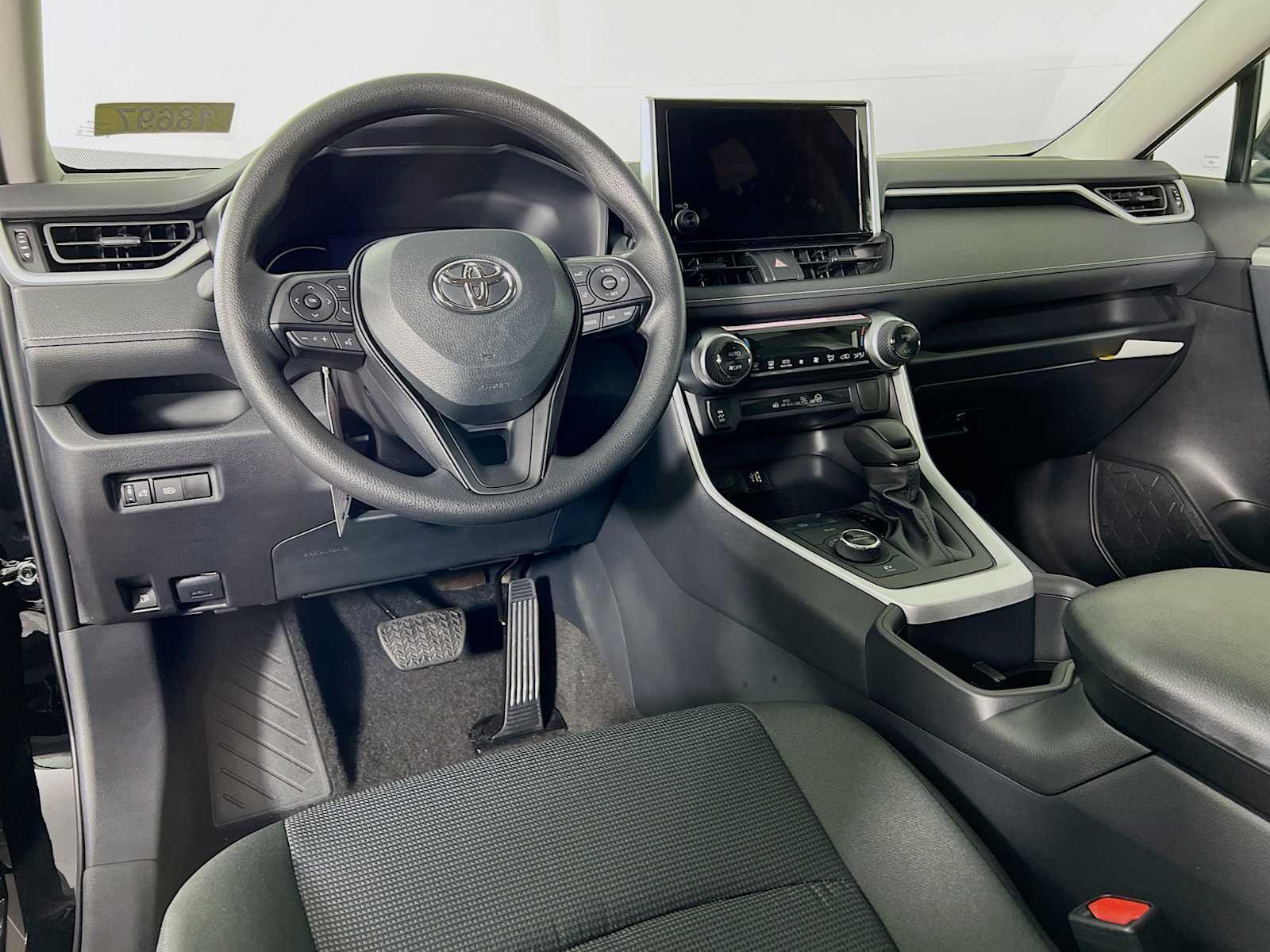 2024 Toyota RAV4 Hybrid LE - Photo 6