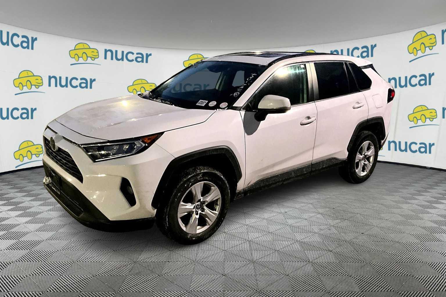 2021 Toyota RAV4 XLE - Photo 2