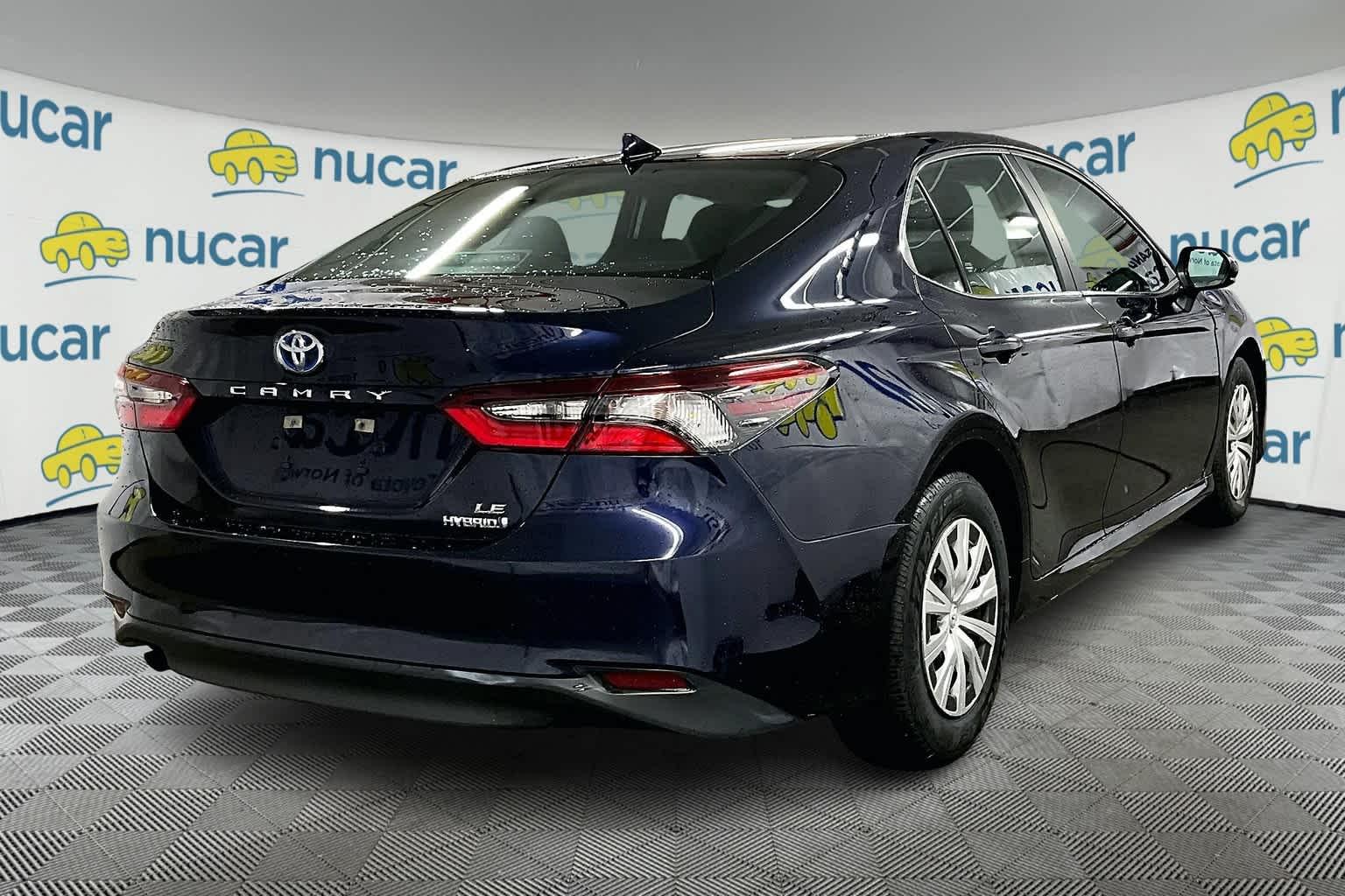 2022 Toyota Camry Hybrid LE - Photo 6