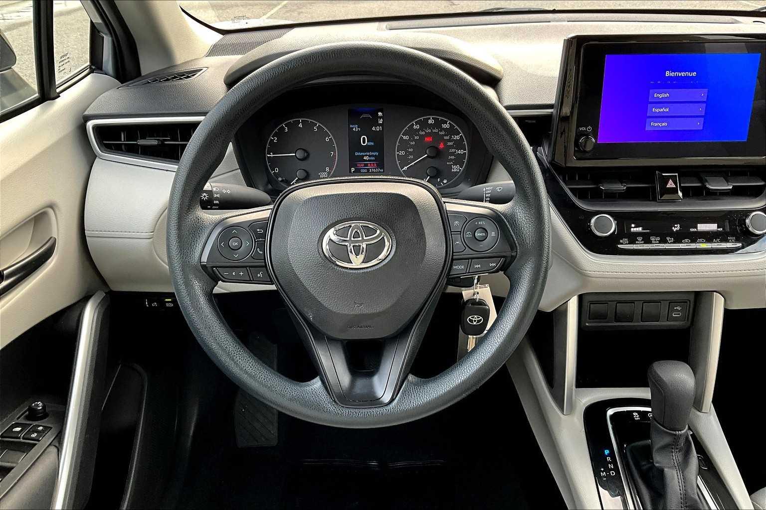 2023 Toyota Corolla Cross L - Photo 17