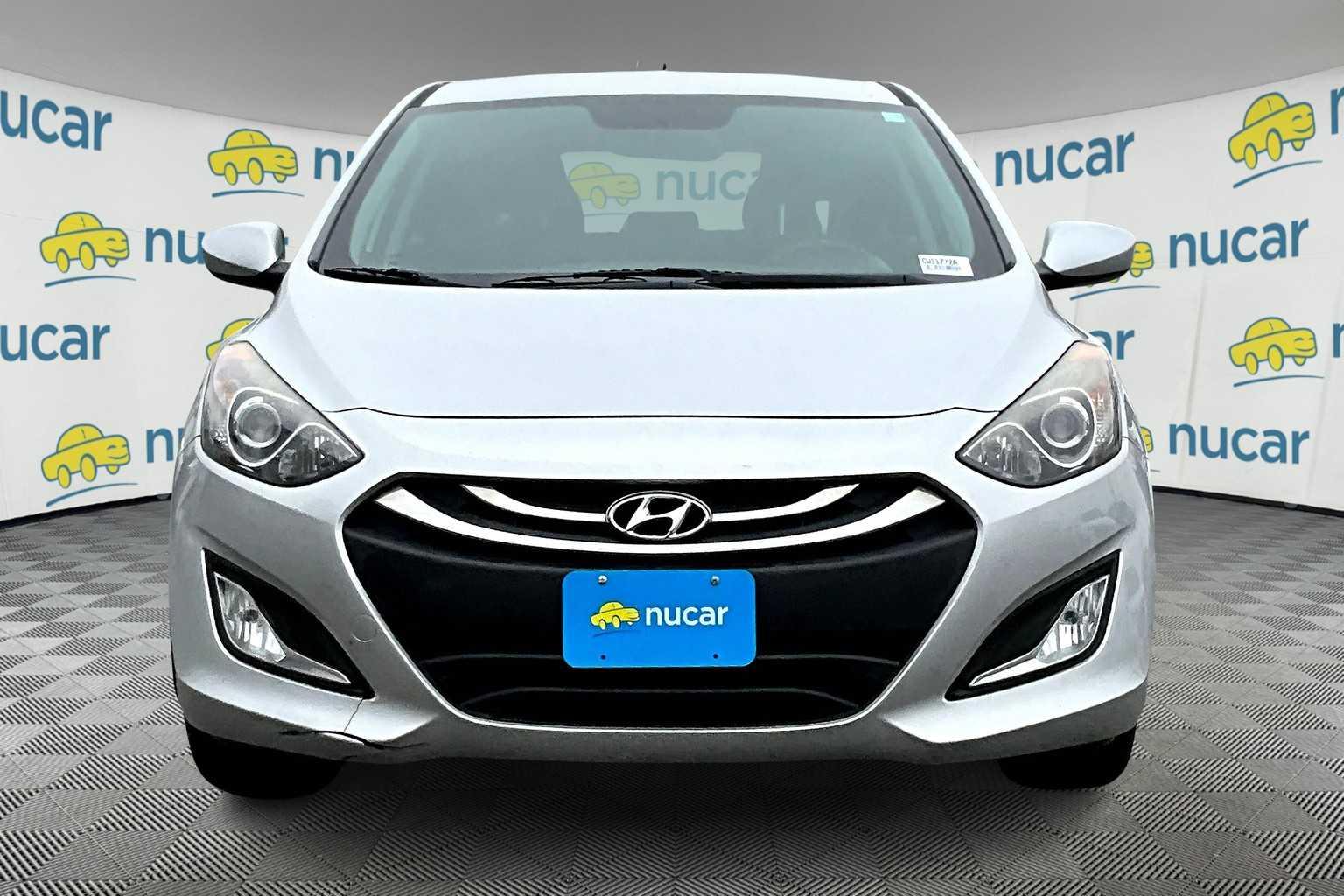 2015 Hyundai Elantra GT  - Photo 2