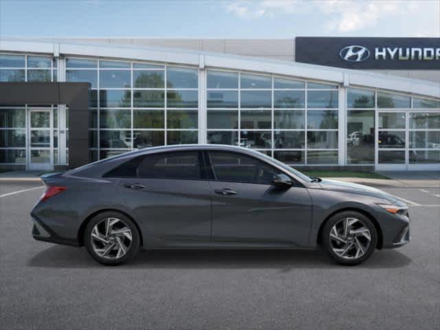 2025 Hyundai Elantra SEL Sport - Photo 8