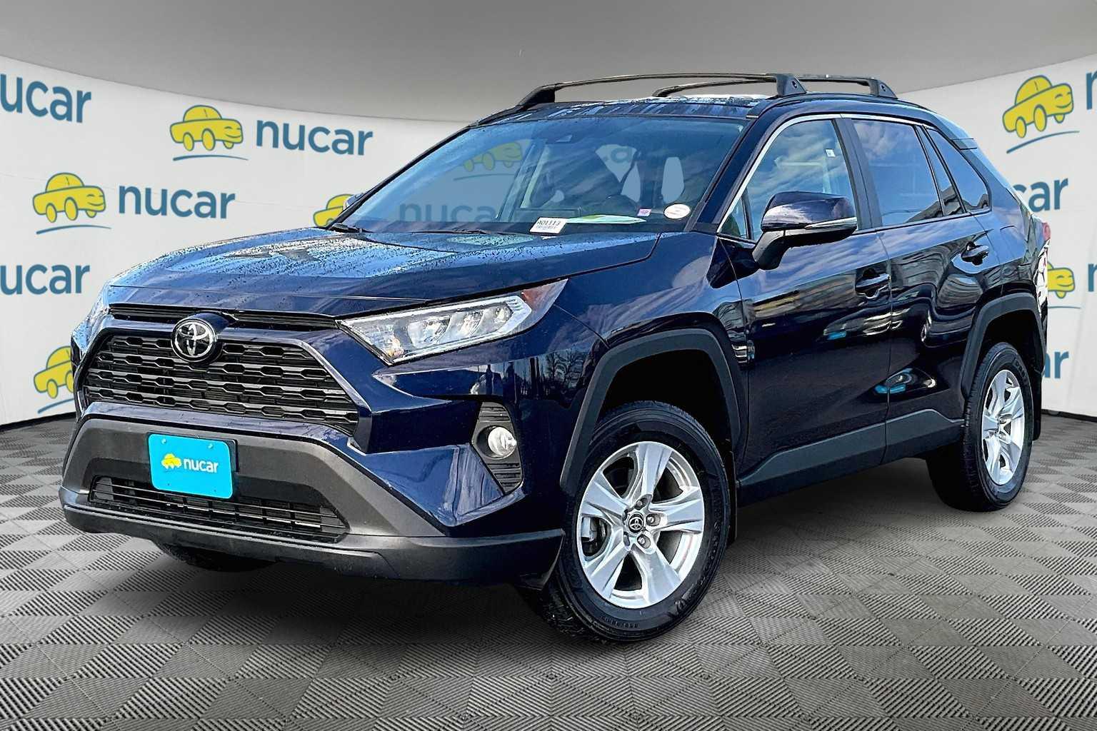 2021 Toyota RAV4 XLE - Photo 3