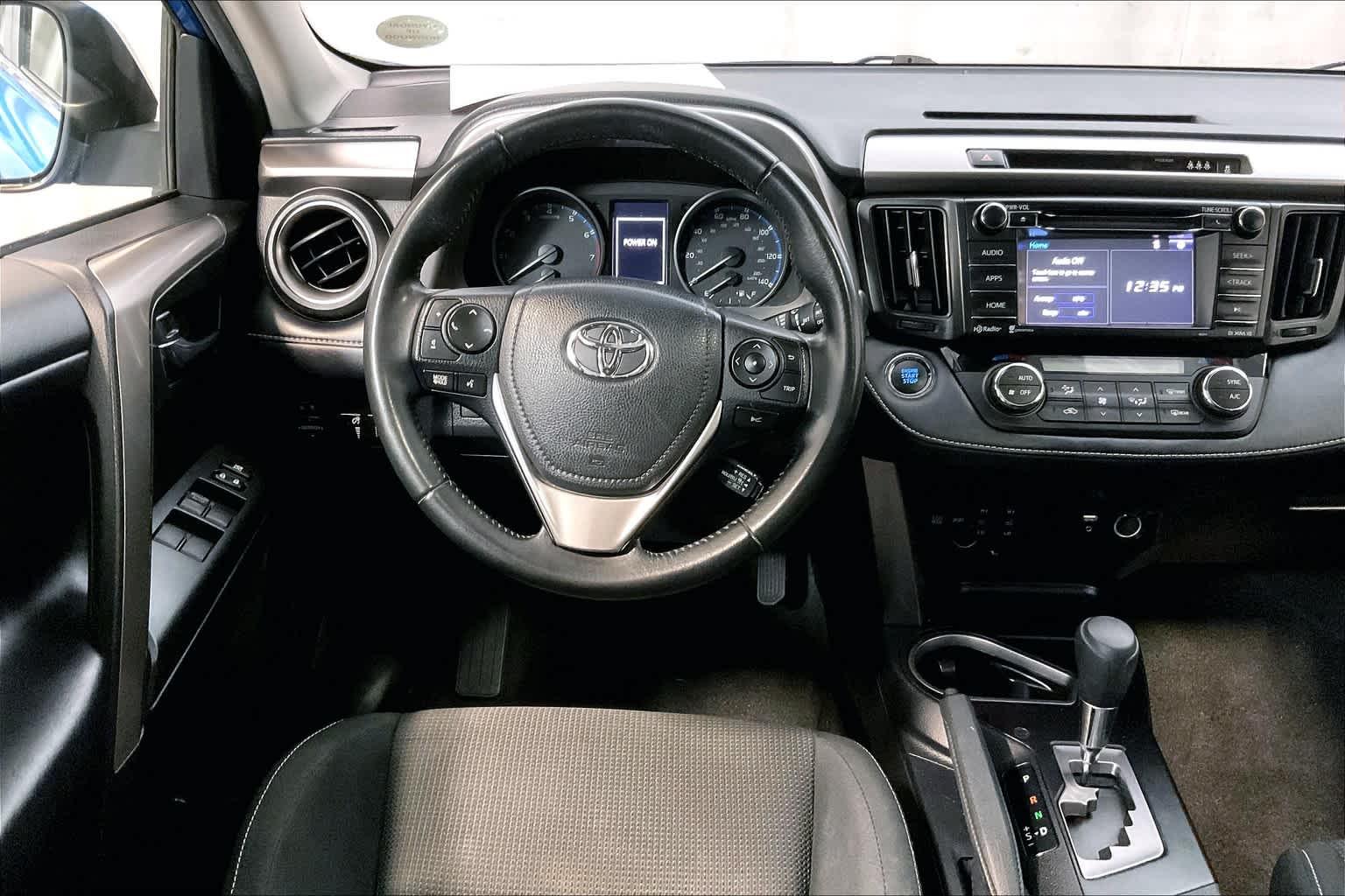 2018 Toyota RAV4 XLE - Photo 17