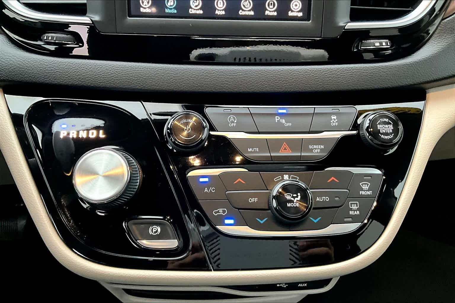 2019 Chrysler Pacifica Touring L - Photo 26