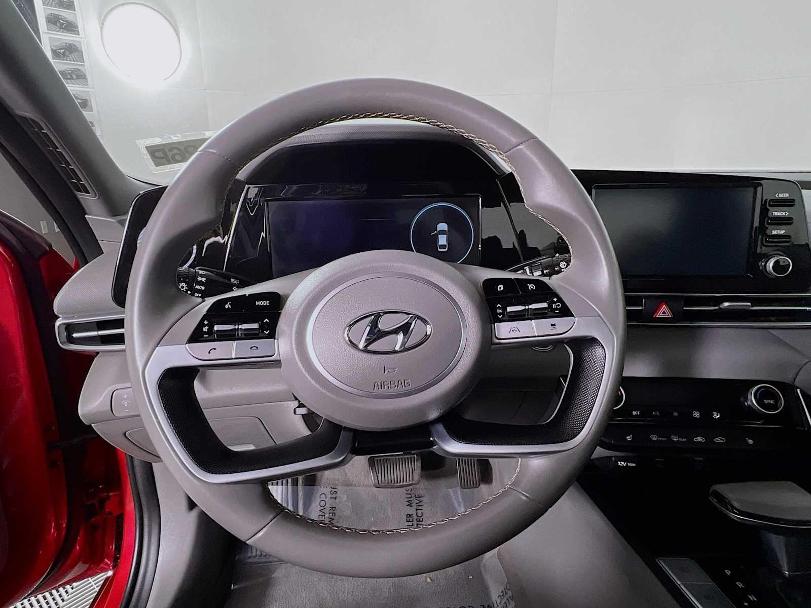 2021 Hyundai Elantra SEL - Photo 11