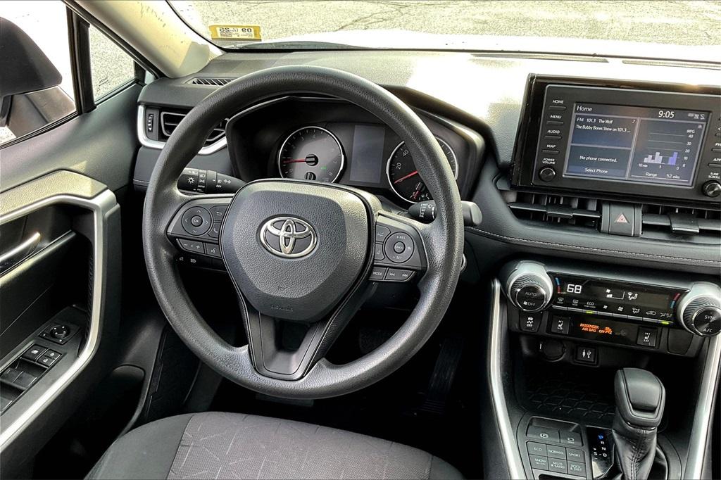 2019 Toyota RAV4 XLE - Photo 17