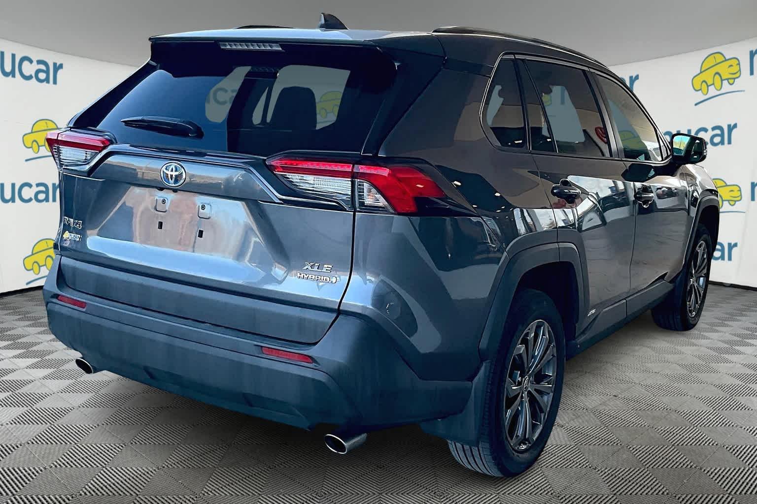 2022 Toyota RAV4 Hybrid XLE Premium - Photo 6