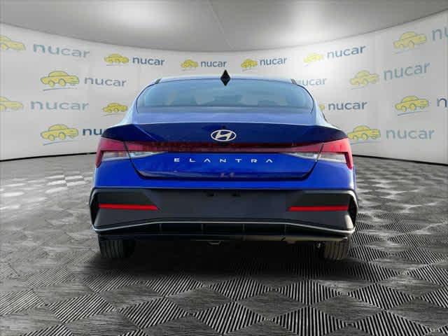 2024 Hyundai Elantra SEL - Photo 7