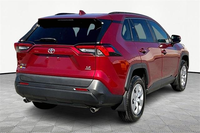 2020 Toyota RAV4 LE - Photo 6