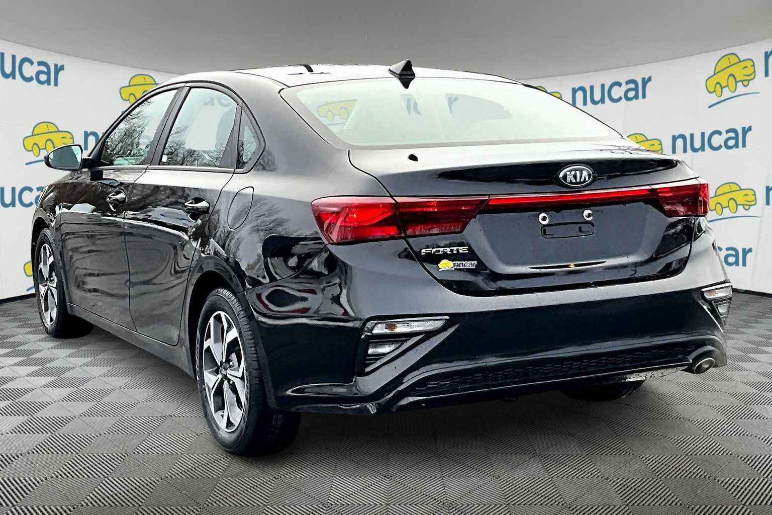 2020 Kia Forte LXS - Photo 4