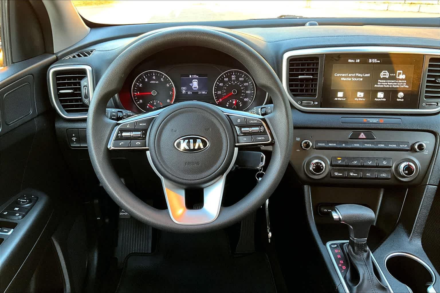 2022 Kia Sportage LX - Photo 17