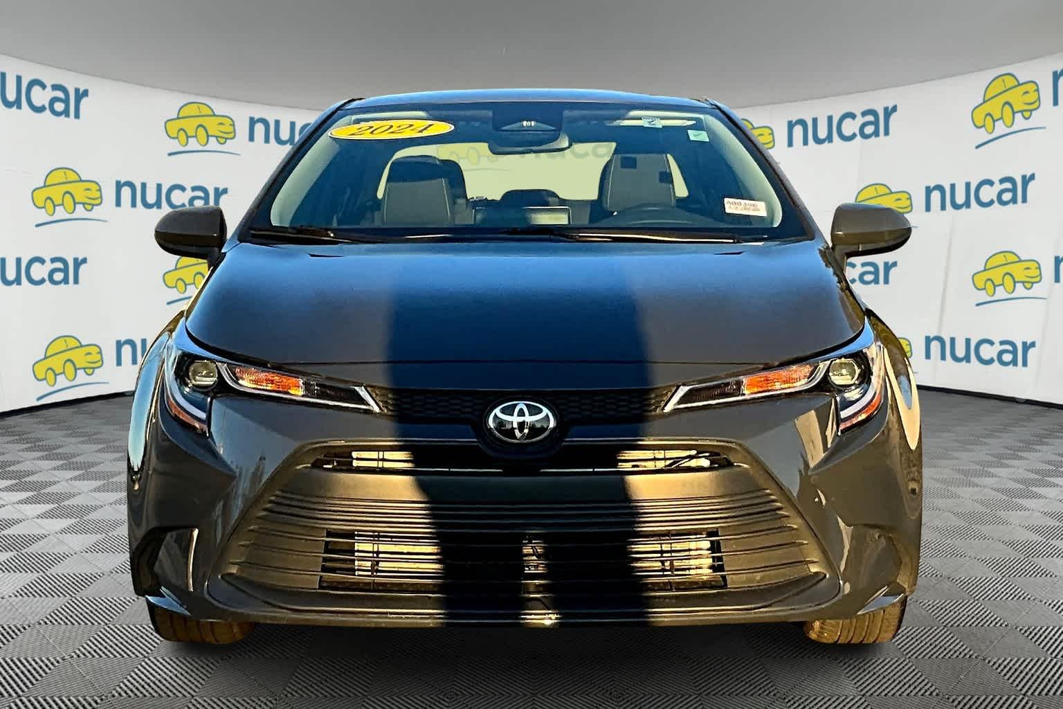 2024 Toyota Corolla LE - Photo 2