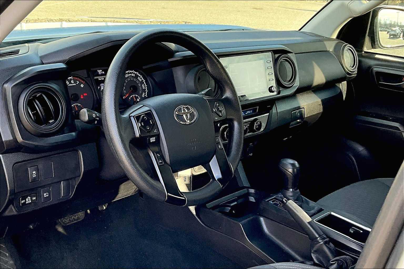 2023 Toyota Tacoma SR - Photo 8