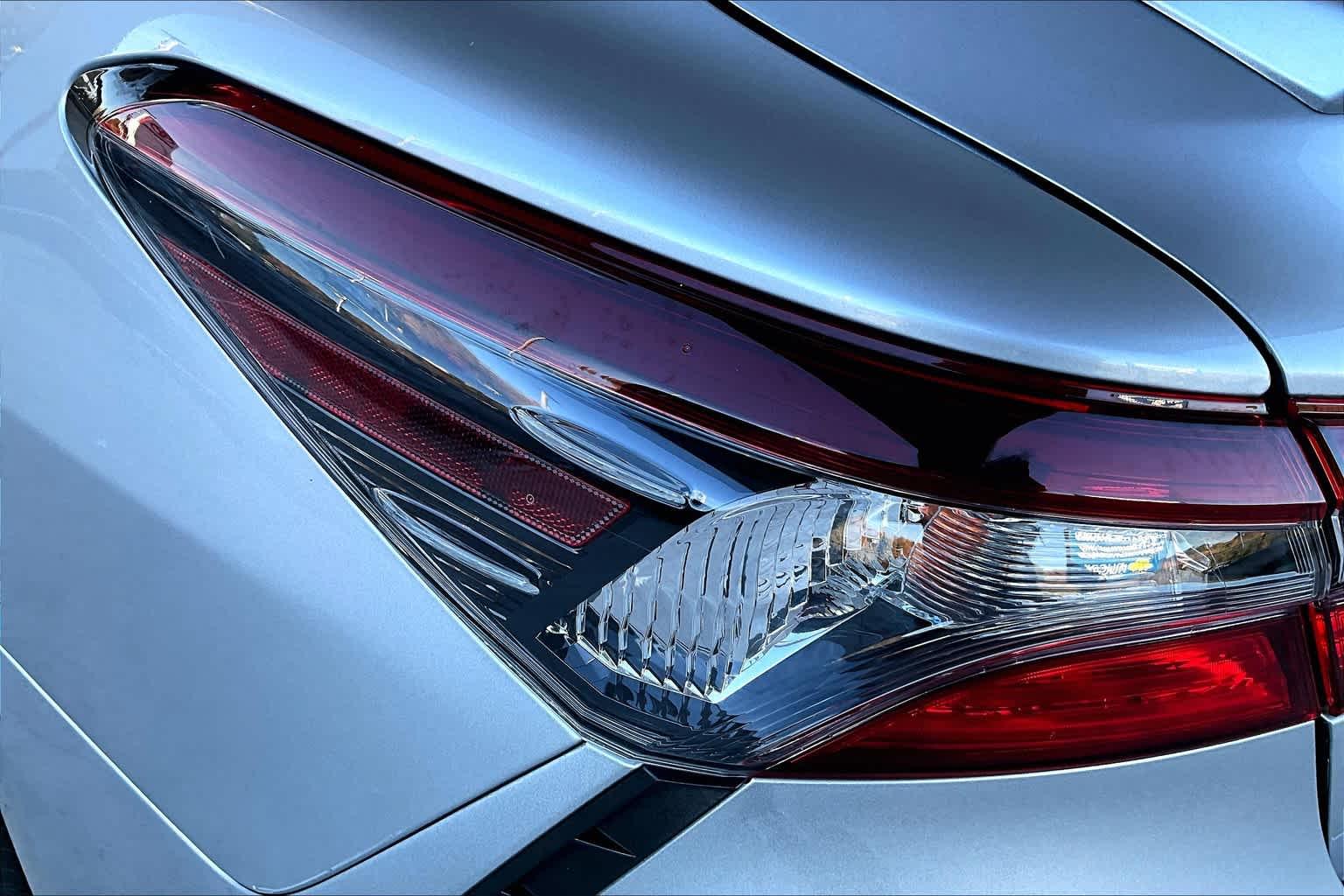 2021 Toyota Camry SE - Photo 31