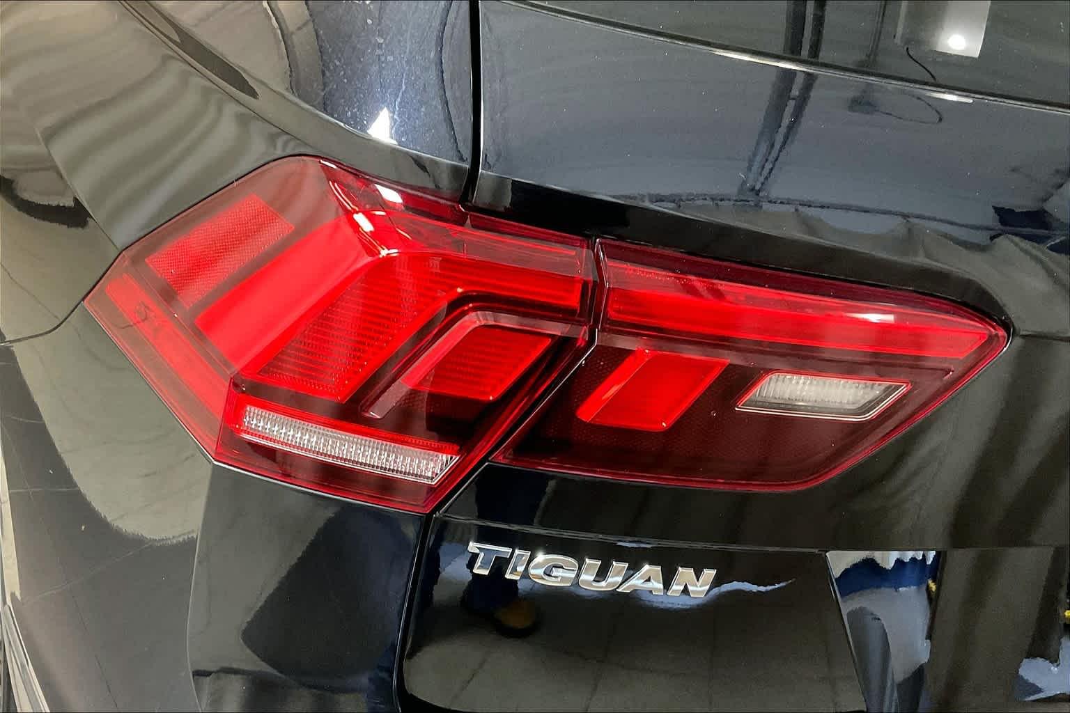 2021 Volkswagen Tiguan S - Photo 33