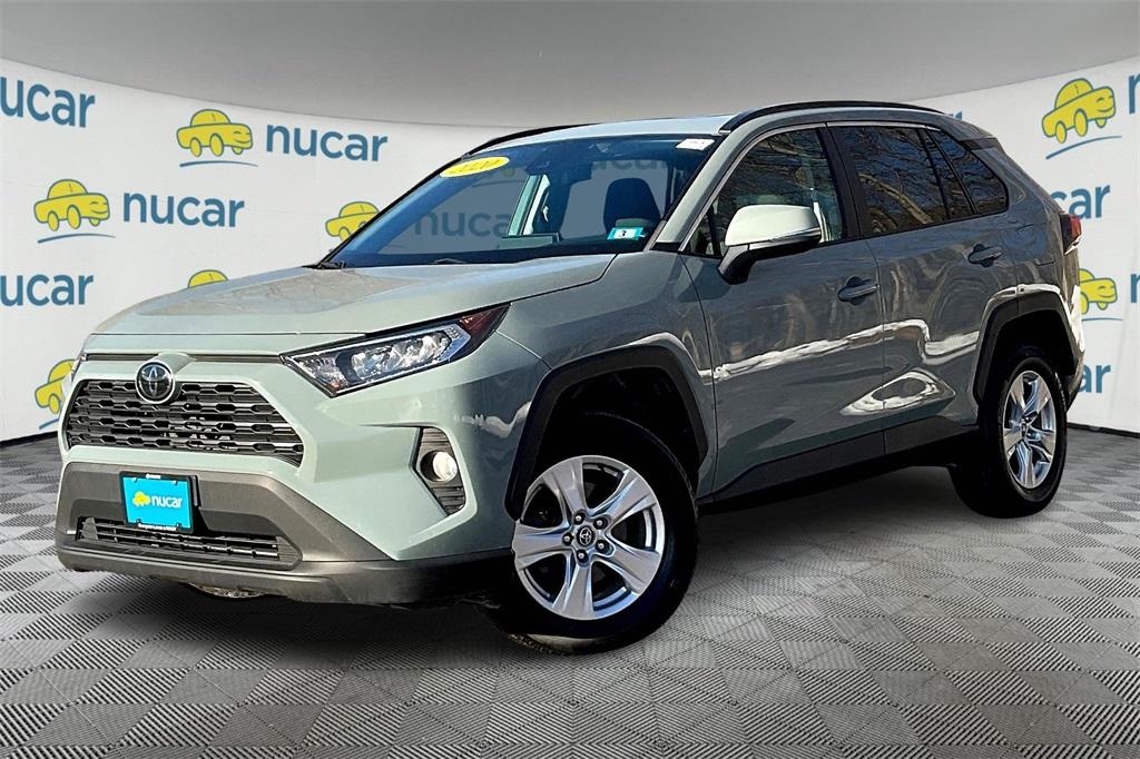 2021 Toyota RAV4 XLE - Photo 3