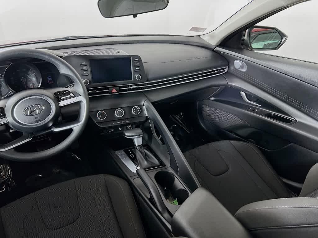 2021 Hyundai Elantra SE - Photo 11