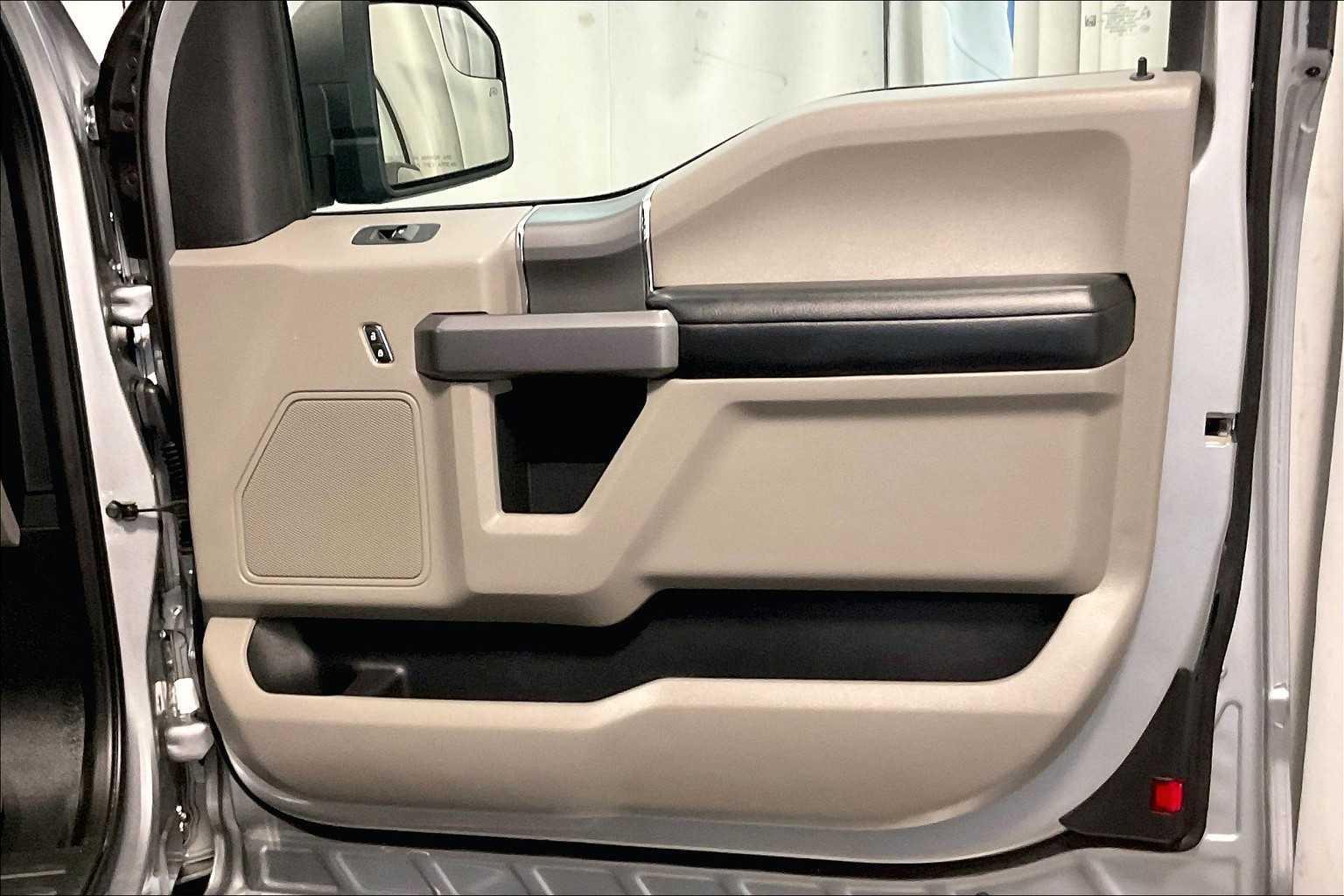 2020 Ford F-150 XLT - Photo 12