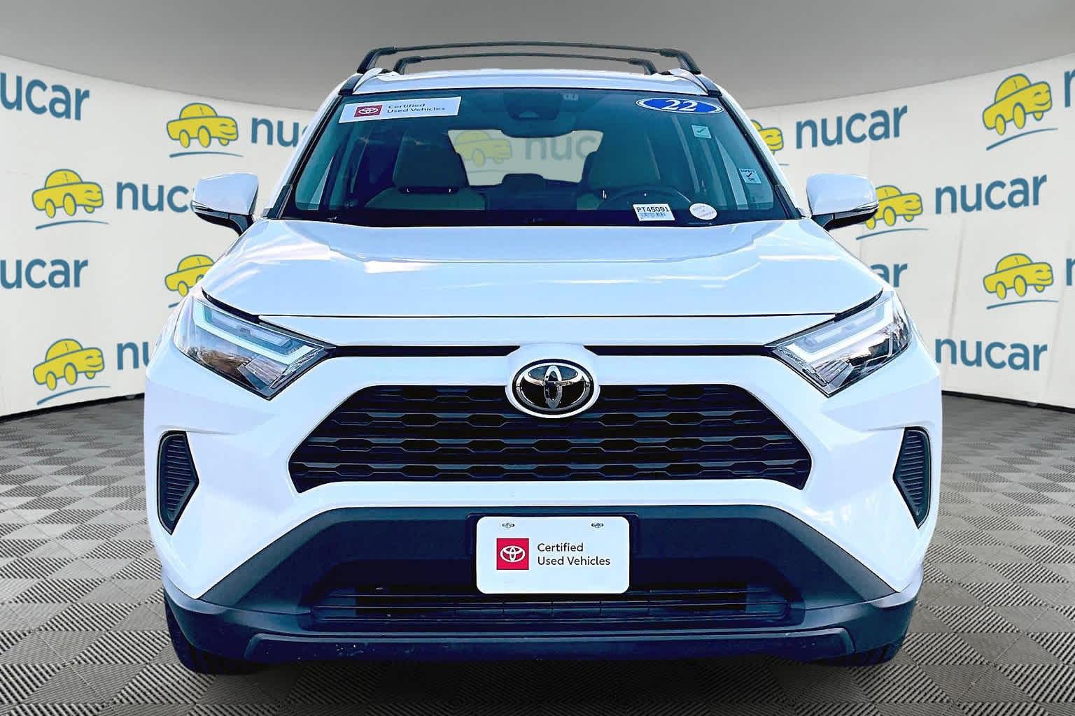 2022 Toyota RAV4 XLE - Photo 2