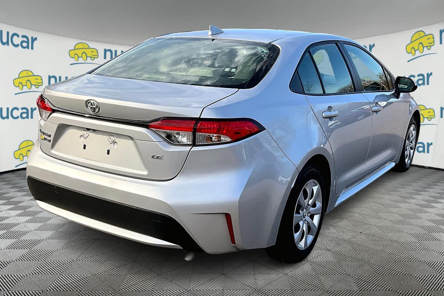 2022 Toyota Corolla LE - Photo 6