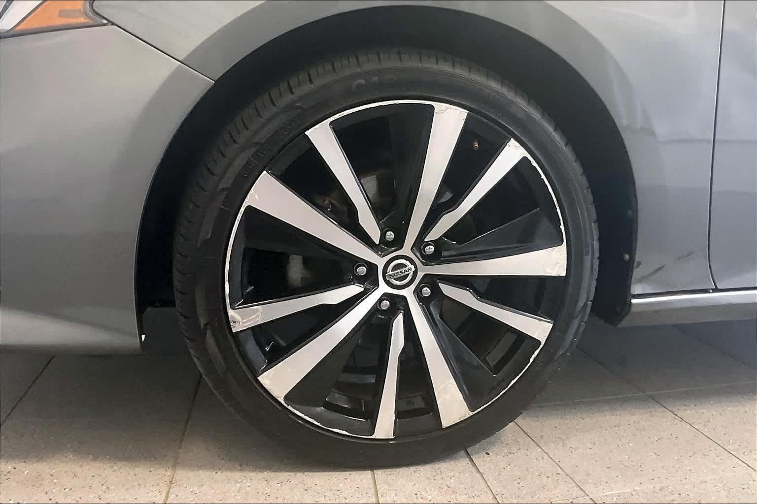 2021 Nissan Altima 2.5 SR - Photo 7