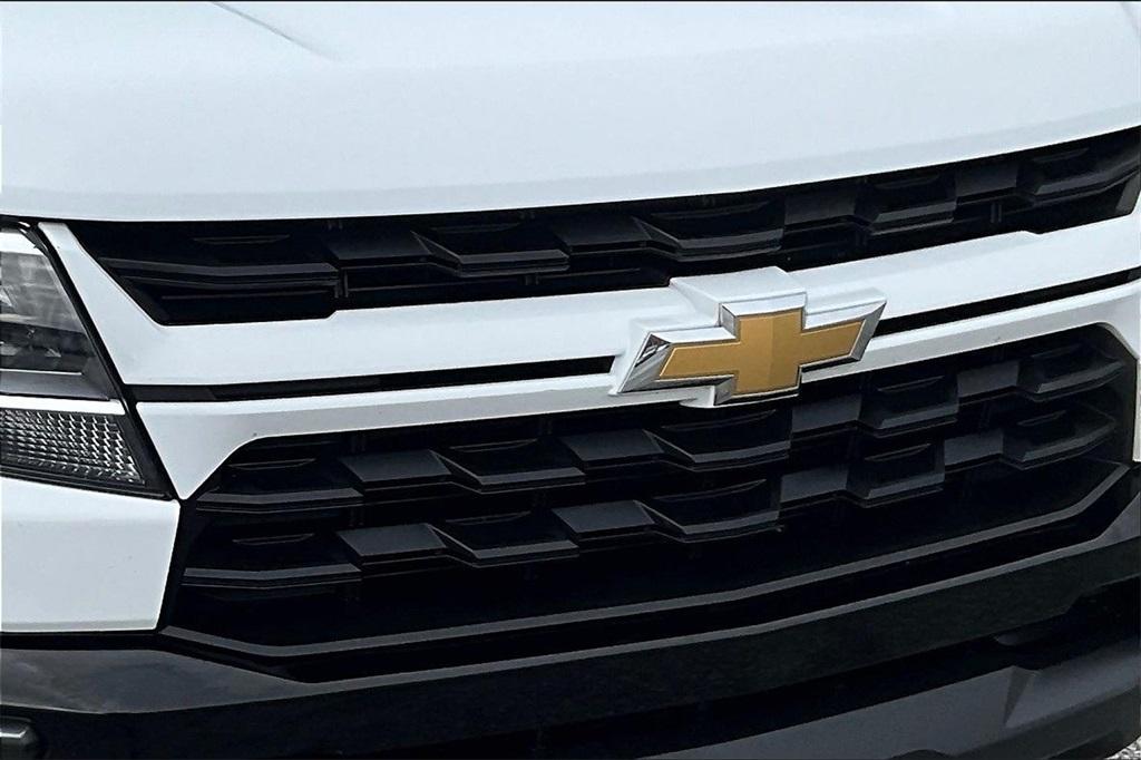 2022 Chevrolet Colorado LT - Photo 32