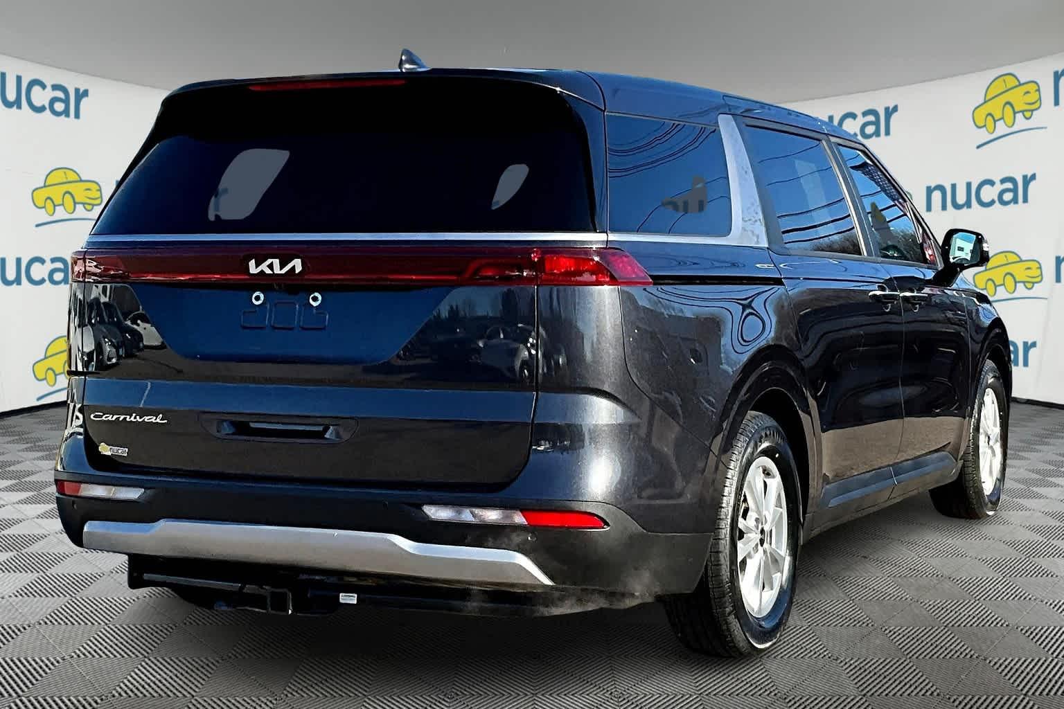 2022 Kia Carnival LXS - Photo 6