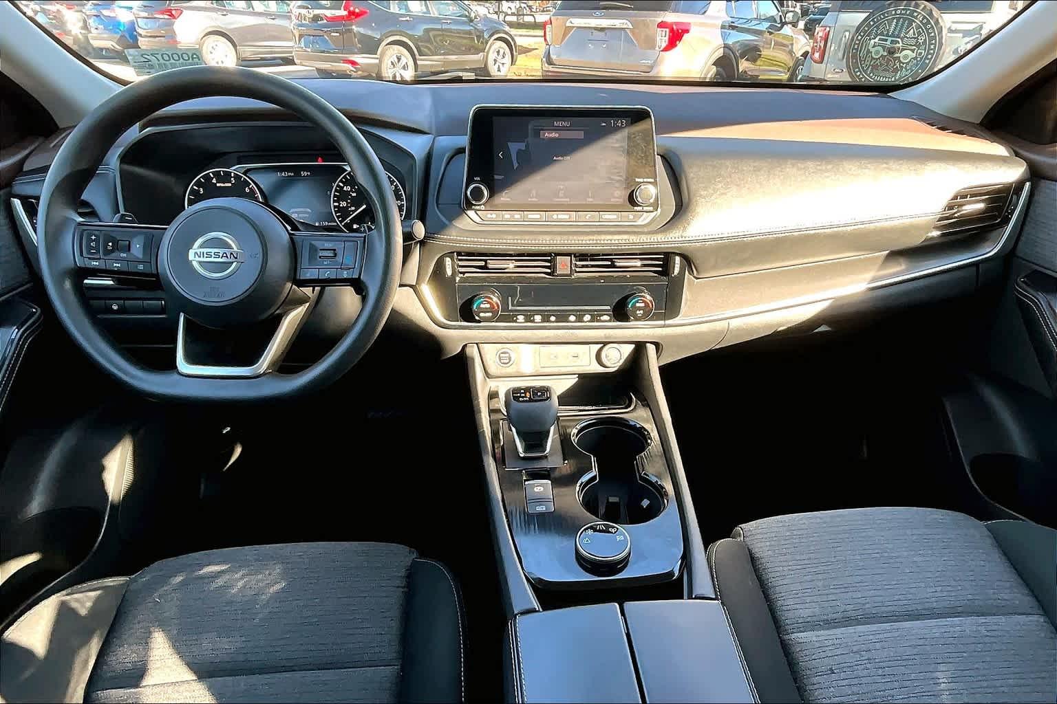 2021 Nissan Rogue SV - Photo 21