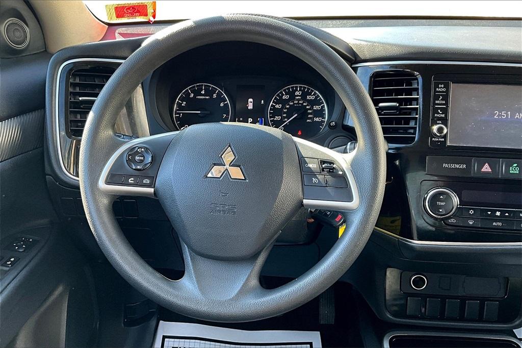 2018 Mitsubishi Outlander ES - Photo 18