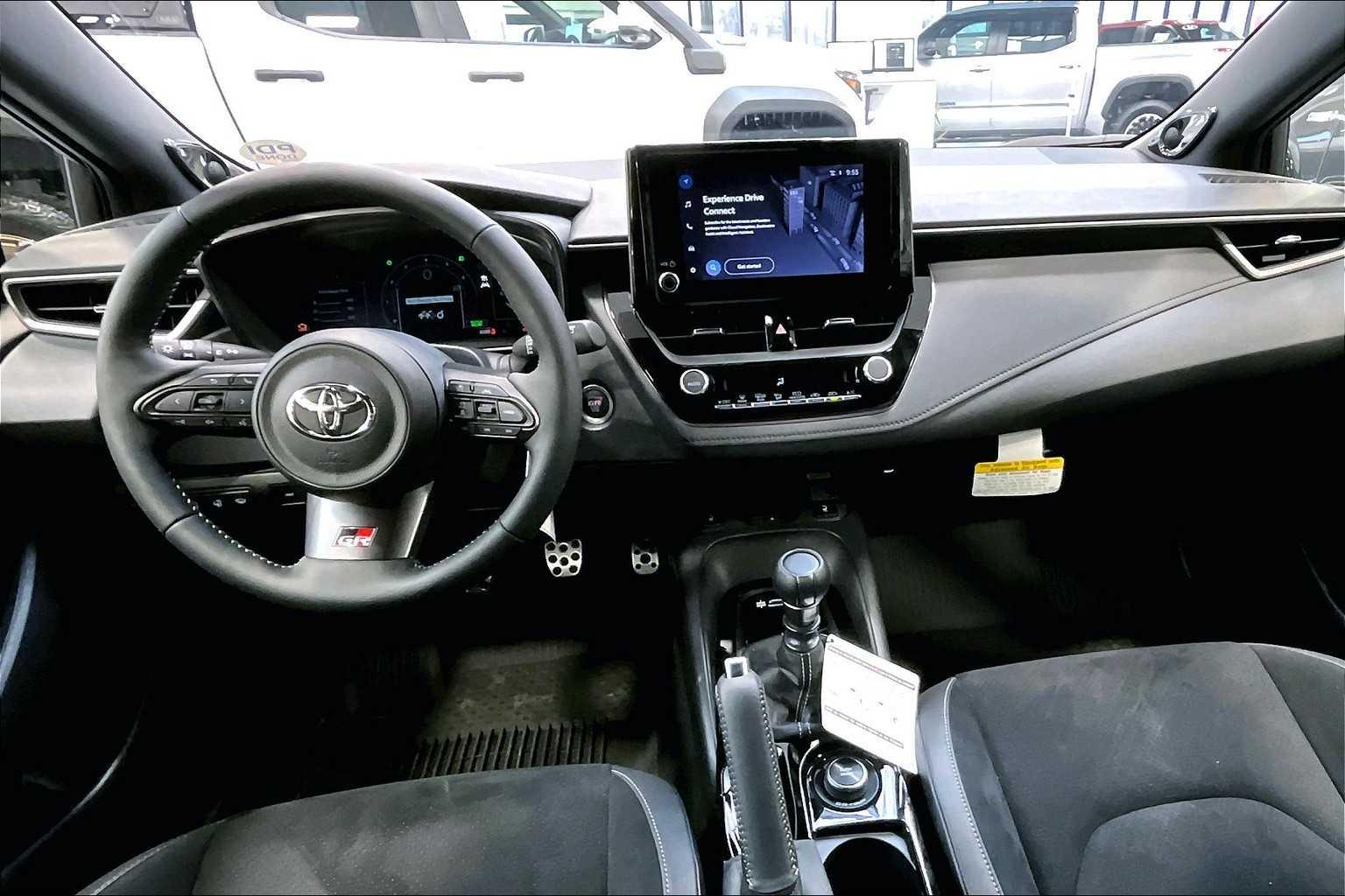 2024 Toyota GR Corolla Premium - Photo 11