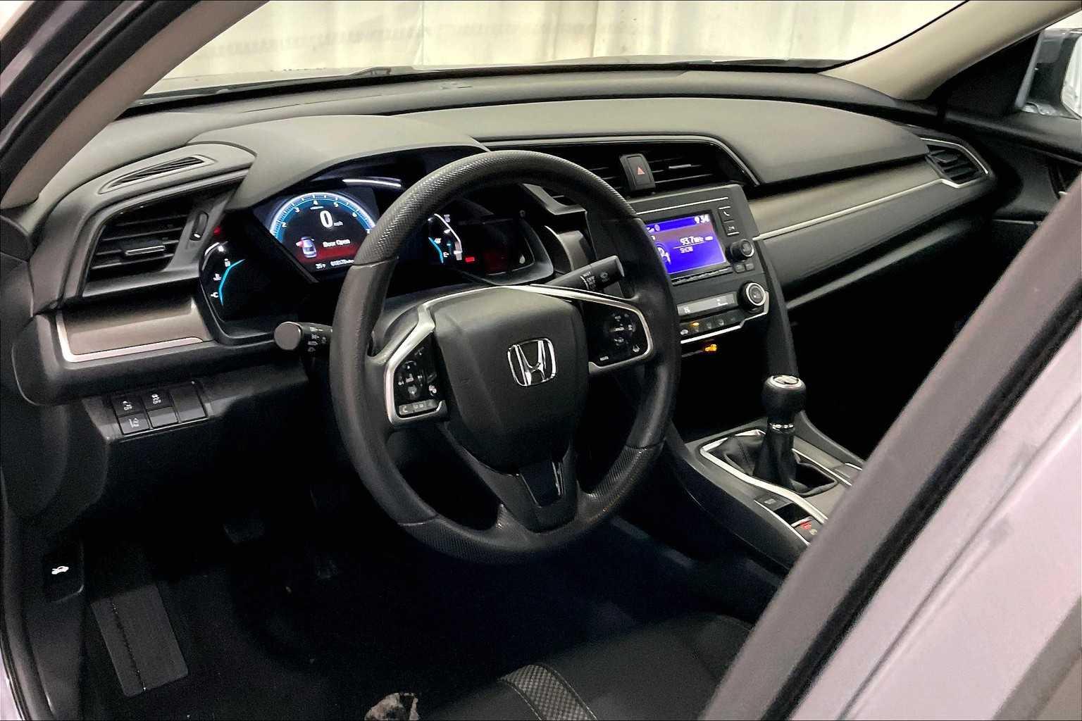 2019 Honda Civic LX - Photo 8