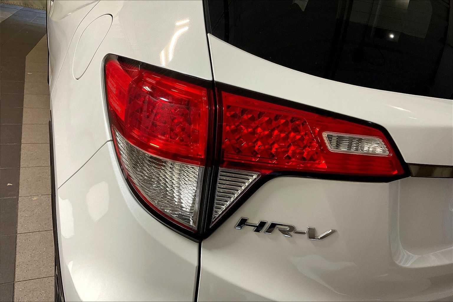 2021 Honda HR-V Sport - Photo 32