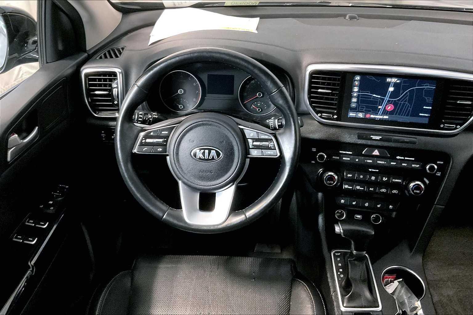 2022 Kia Sportage EX - Photo 17