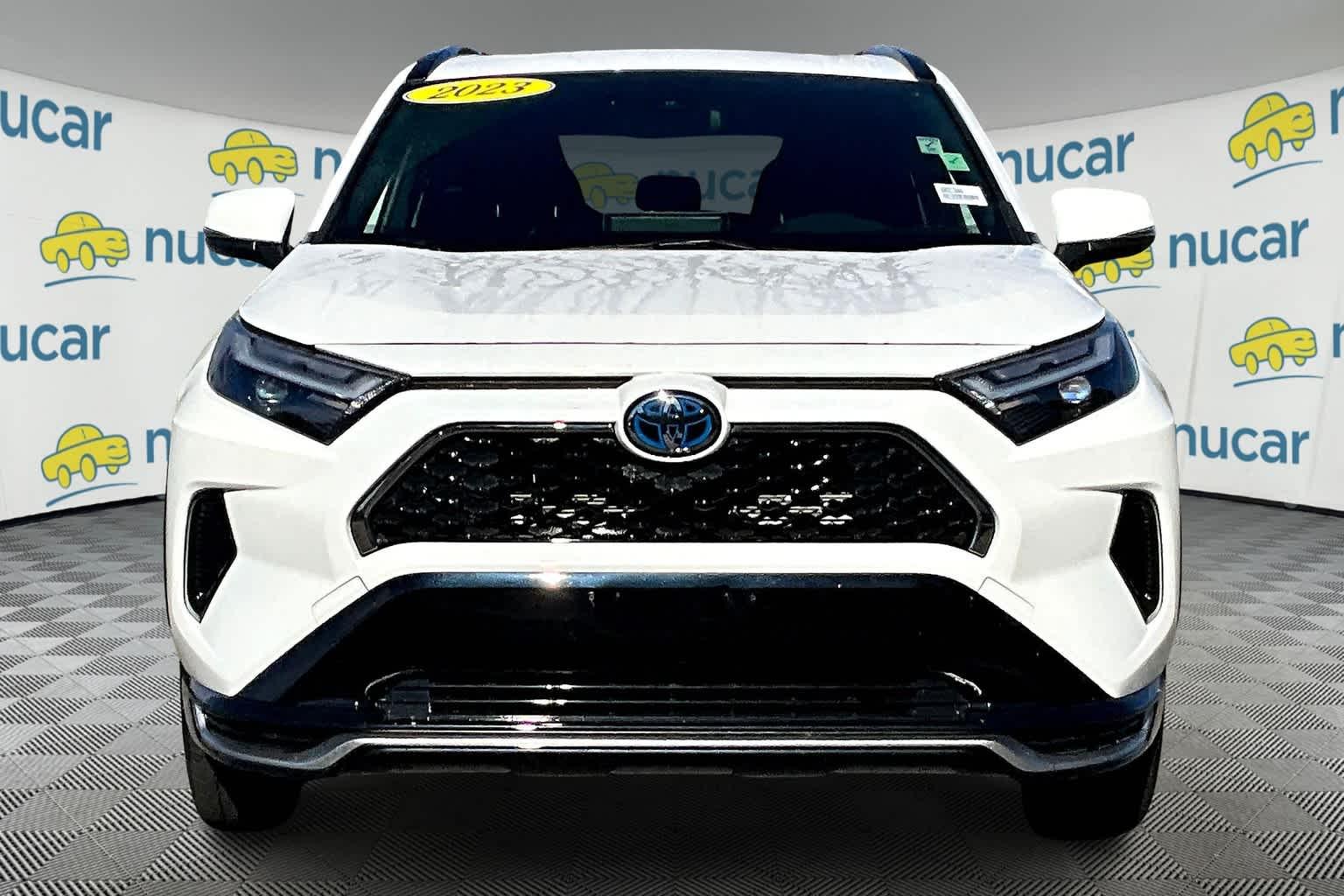 2023 Toyota RAV4 Prime SE - Photo 2