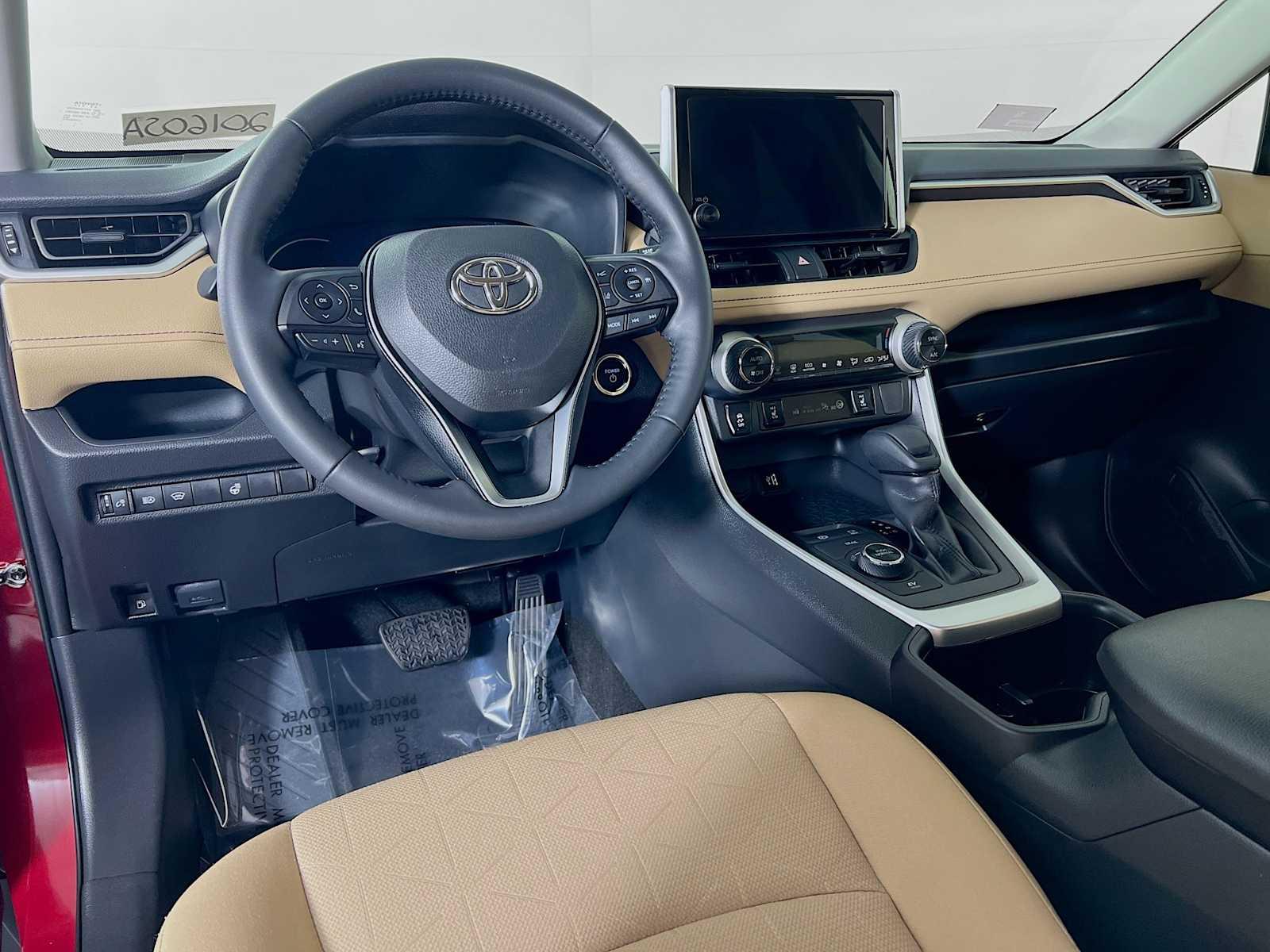 2024 Toyota RAV4 Hybrid XLE - Photo 9