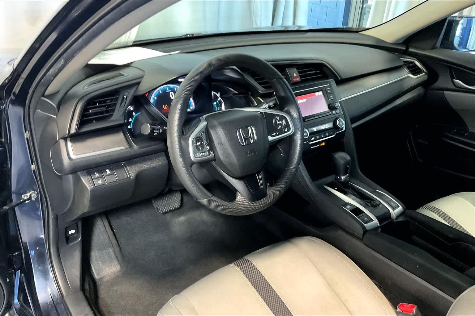 2019 Honda Civic LX - Photo 8