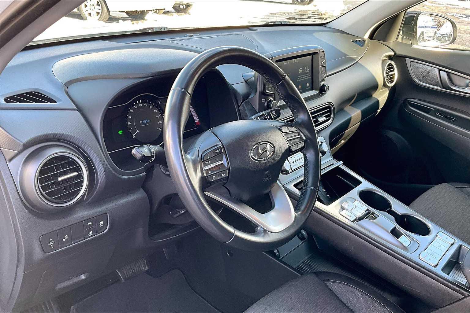 2021 Hyundai Kona Electric SEL - Photo 8