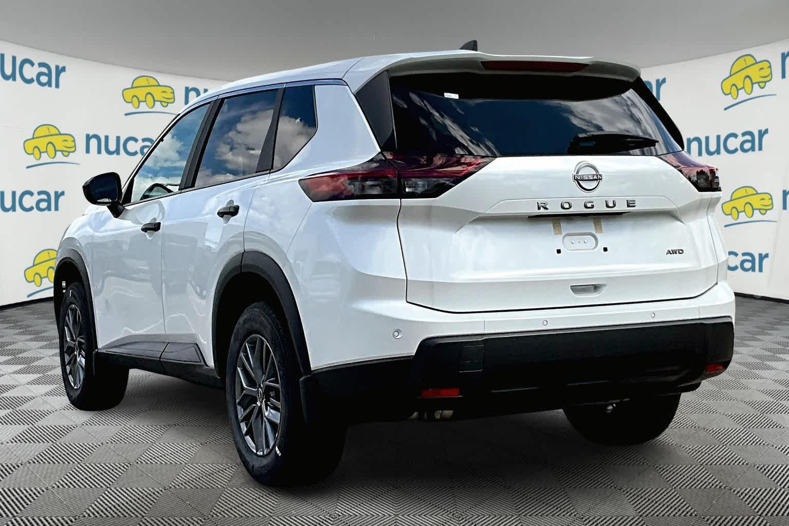 2024 Nissan Rogue S - Photo 4