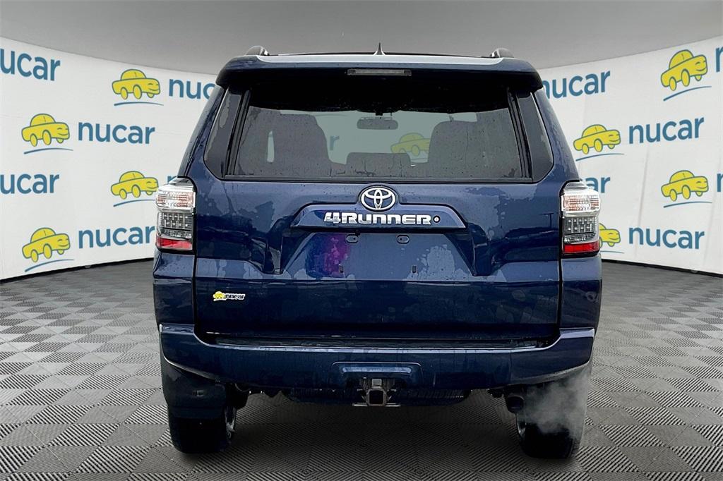 2019 Toyota 4Runner SR5 - Photo 5