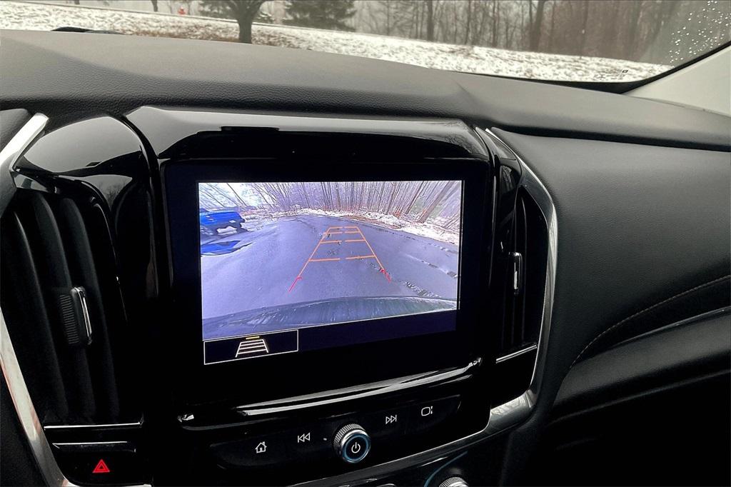 2021 Chevrolet Traverse LT - Photo 19